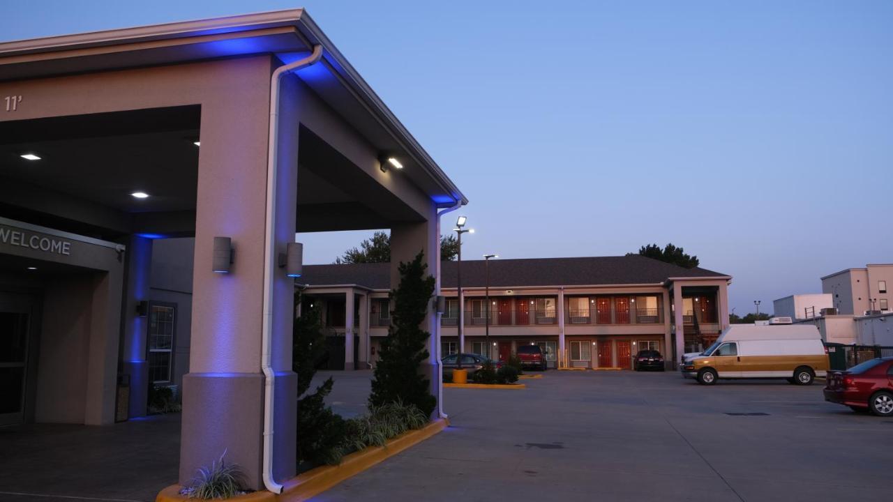 Catoosa Inn & Suites Exterior foto